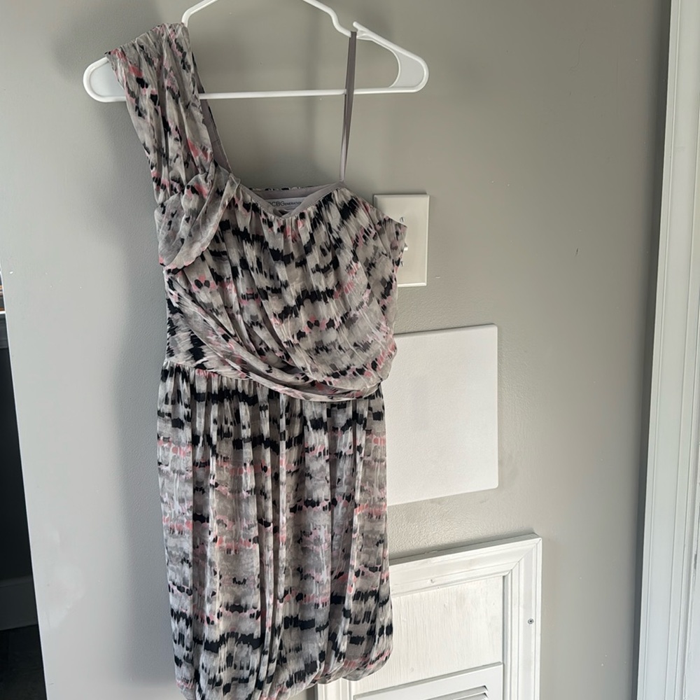 BCBGeneration mini one shoulder dress Sz 2. Grey black and pink pattern. Lined.